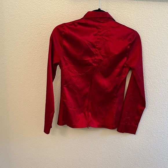 Karen Kane Vibrant Red Satin Wrap Blouse - Picture 7 of 8
